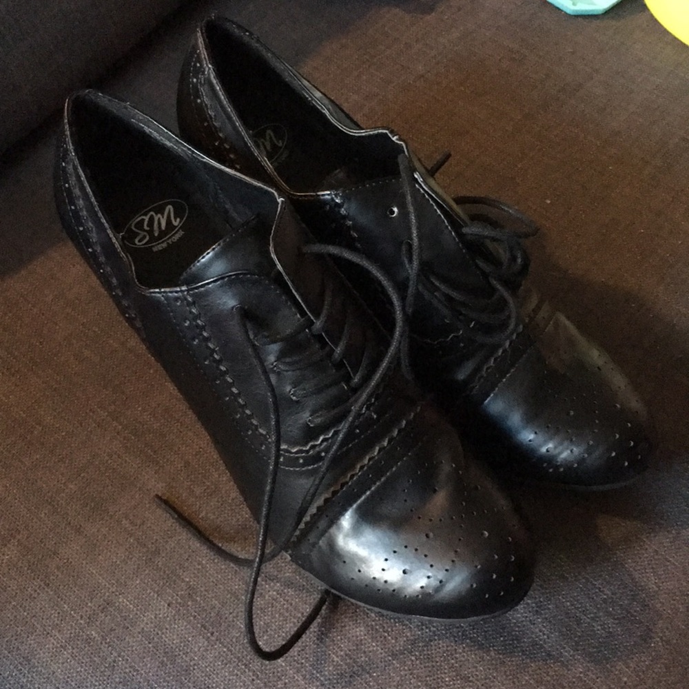 Black Oxford Heels